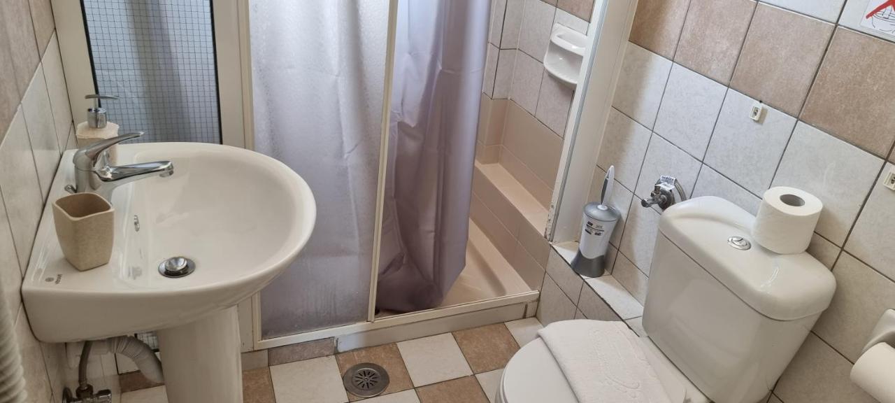 Corfu-apartments4you Αχαράβη